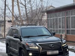 Photo of the vehicle Lexus LX