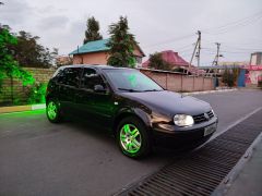 Фото авто Volkswagen Golf