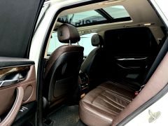 Photo of the vehicle BMW X5