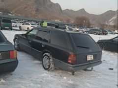 Сүрөт унаа Mercedes-Benz W124