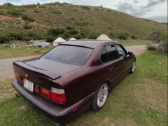 Photo of the vehicle BMW 5 Series