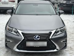 Photo of the vehicle Lexus ES