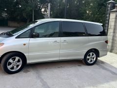 Фото авто Toyota Estima