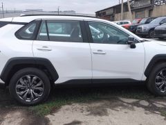 Photo of the vehicle Toyota RAV4