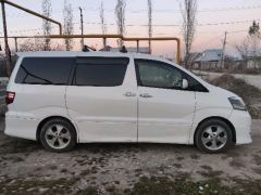 Photo of the vehicle Toyota Alphard