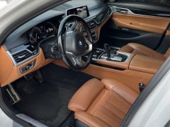 Photo of the vehicle BMW 7 Series