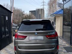 Photo of the vehicle BMW X5