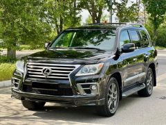 Photo of the vehicle Lexus LX