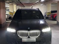 Photo of the vehicle BMW X5