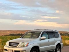 Photo of the vehicle Lexus GX