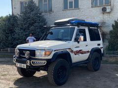 Сүрөт унаа Toyota Land Cruiser