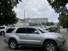 Photo of the vehicle Toyota 4Runner