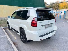 Photo of the vehicle Lexus GX