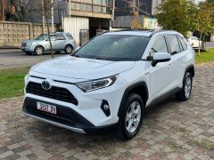 Photo of the vehicle Toyota RAV4