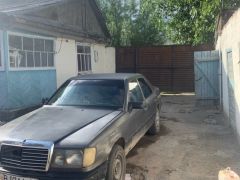 Фото авто Mercedes-Benz W124