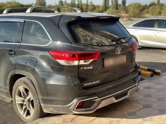 Сүрөт унаа Toyota Highlander