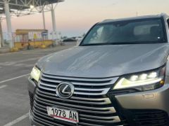 Сүрөт унаа Lexus LX