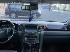 Сүрөт унаа Lexus LX