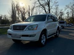 Photo of the vehicle Lexus GX