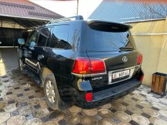 Photo of the vehicle Lexus LX