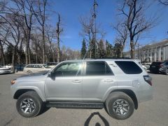 Photo of the vehicle Toyota 4Runner