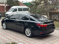 Photo of the vehicle Lexus ES