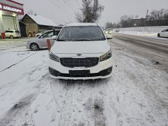 Photo of the vehicle Kia Carnival