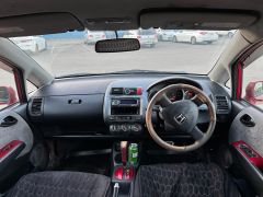 Photo of the vehicle Honda Fit