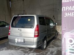 Сүрөт унаа Nissan Serena