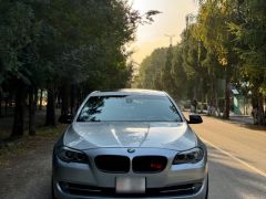 Photo of the vehicle BMW 5 Series