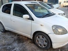 Сүрөт унаа Toyota Vitz