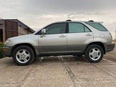 Photo of the vehicle Lexus RX