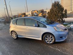 Photo of the vehicle Honda Fit