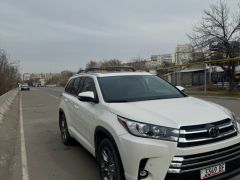 Photo of the vehicle Toyota Highlander