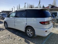 Photo of the vehicle Toyota Estima