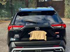 Photo of the vehicle Toyota RAV4