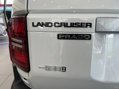 Сүрөт унаа Toyota Land Cruiser Prado