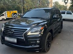 Photo of the vehicle Lexus LX