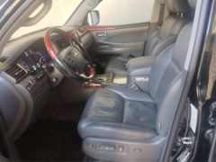 Photo of the vehicle Lexus LX