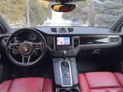 Сүрөт унаа Porsche Macan