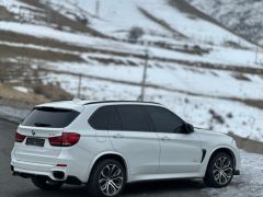 Photo of the vehicle BMW X5