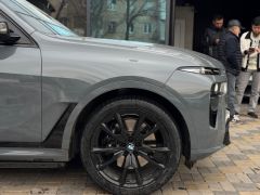 Фото авто BMW X7