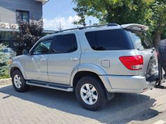 Сүрөт унаа Toyota Sequoia