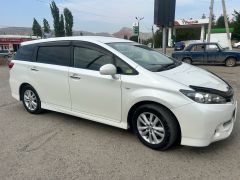 Сүрөт унаа Toyota Wish