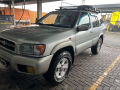 Сүрөт унаа Nissan Pathfinder