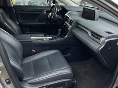 Photo of the vehicle Lexus RX