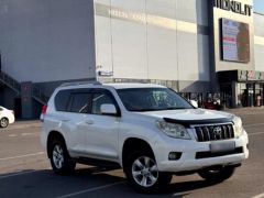 Сүрөт унаа Toyota Land Cruiser Prado