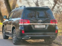 Сүрөт унаа Toyota Land Cruiser