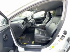 Photo of the vehicle Lexus RX