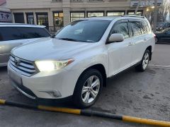 Сүрөт унаа Toyota Highlander